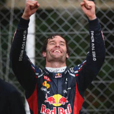 Mark Webber extends Red Bull contract
